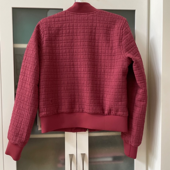 Lululemon Serene Travels Bomber Jacket SZ 6 Chianti NWT REVERSIBLE!❤️ - Picture 4 of 9